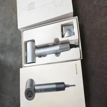 Dual Voltage Professional Hair Dryer Dual Voltage Professional Hair Dryer